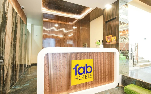 FabHotel Royal Chandra