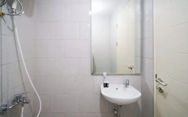 Nice And Modern Studio At Benson Supermall Mansion Apartment