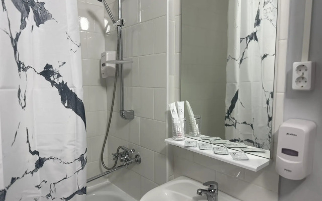 В Гости на Строителей 90Б