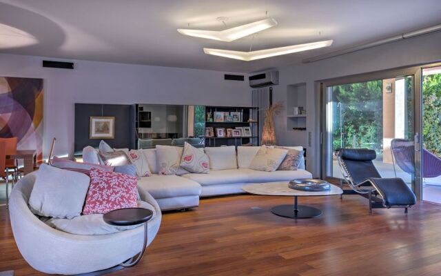 Luxurious Villa Philoxenia