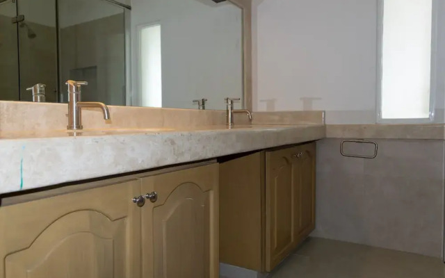 Oceanfront Condo at Voted Best Cancun Sandy Beach