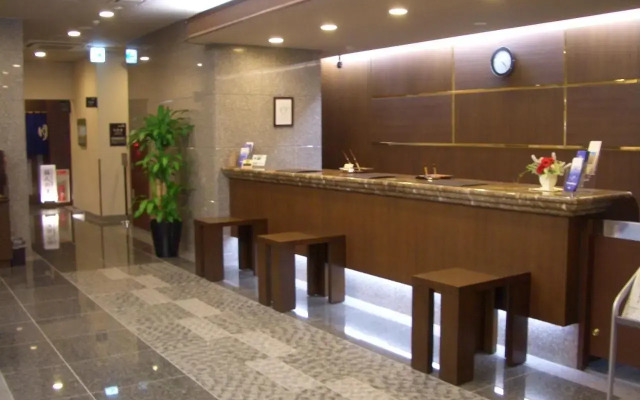 Hotel Route-Inn Aomori Chuo Inter