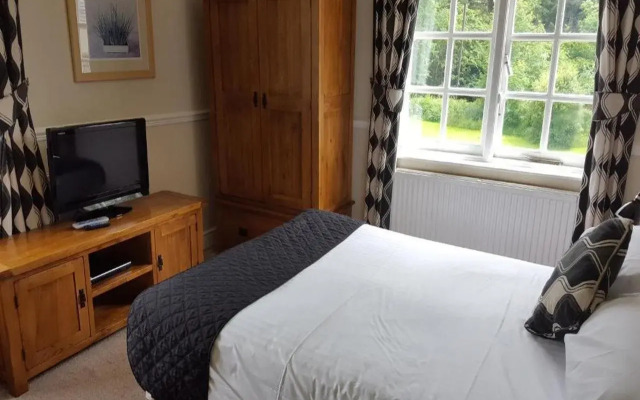 Nant Ddu Lodge Hotel