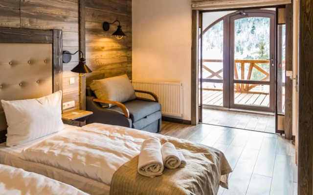 Chalet CrepDeChine Hotel