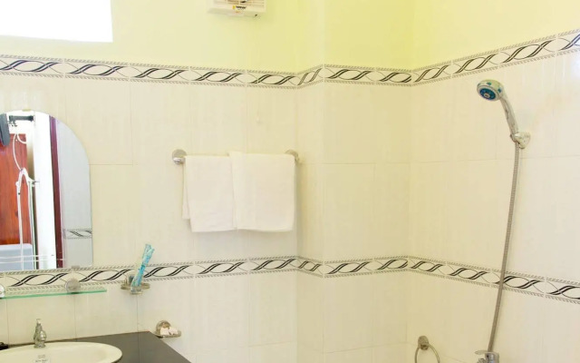 Cat Tien Guesthouse