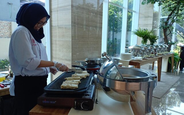 Azana Suite Hotel Antasari