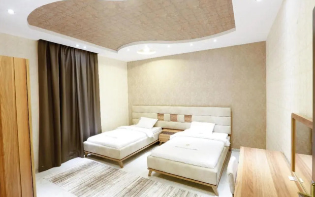 Four Seasons Suites