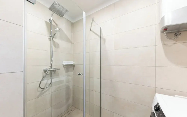 Olive Leaf - Ground Floor Apartment