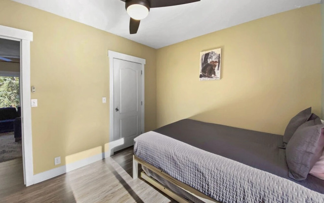 Skadi's Place 3 Bedroom Home by Redawning