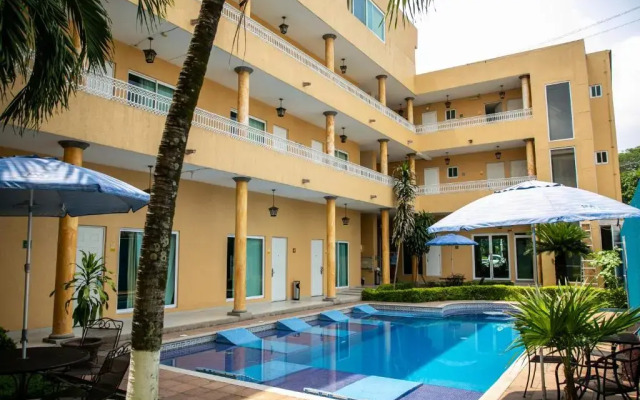Hotel Meson De La Rivera