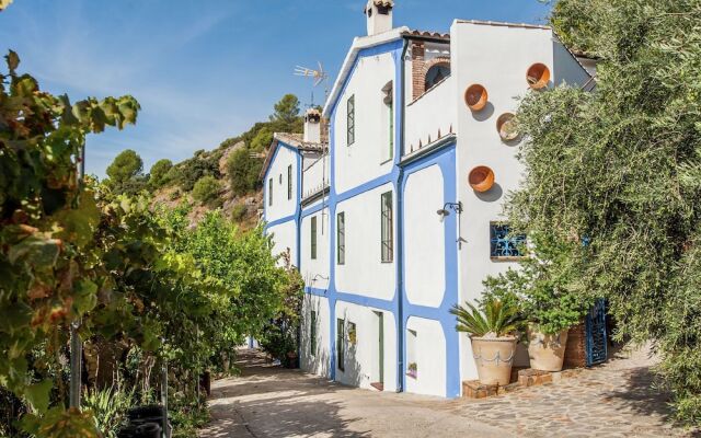 Rustic Cottage in Rute With Swimming Pool