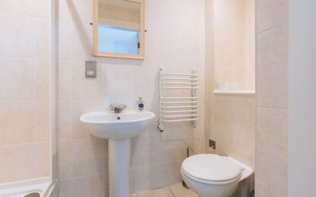 Bright 2BD Flat in Manchester