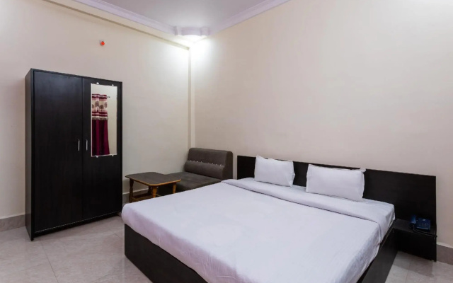 Hotel Leela Palace By OYO Rooms