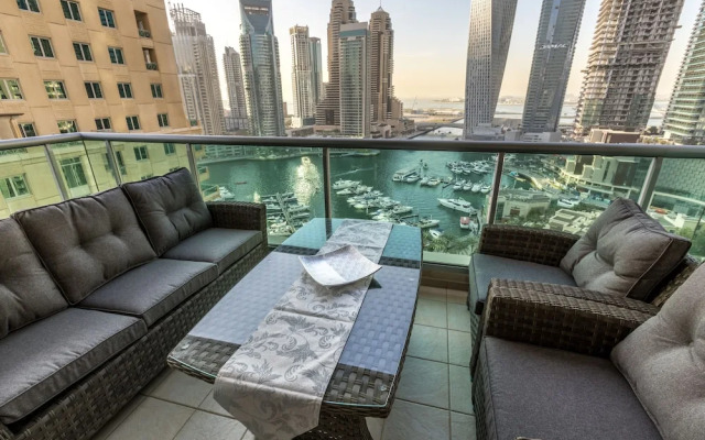 Al Mesk Tower by Yanjoon Holiday Homes