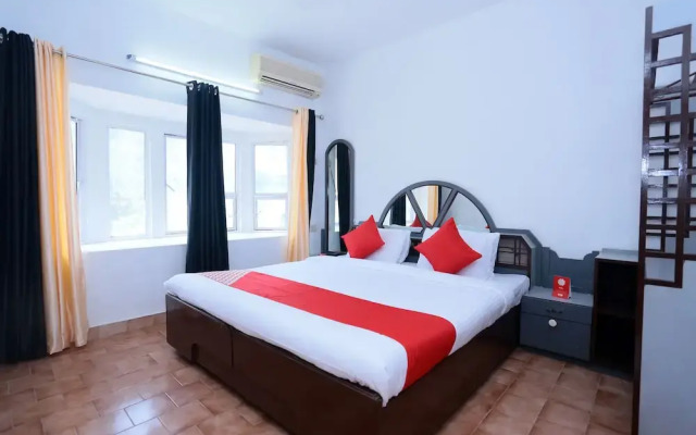 OYO 14328 Hotel Rv Tower
