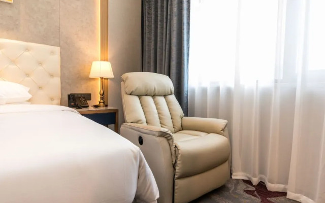 Ramada by Wyndham Zhumadian West Station
