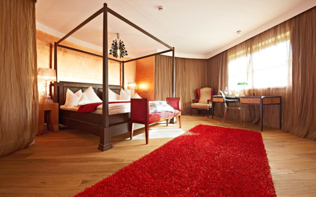 Hotel Alpine Palace