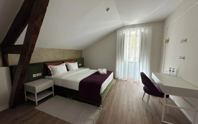 Vestigios de Charme - Figueira Suits