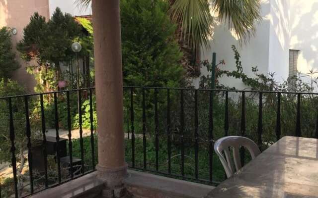 Beachside House in Gundogan