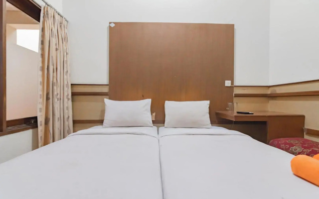OYO 228 Hotel Lodaya