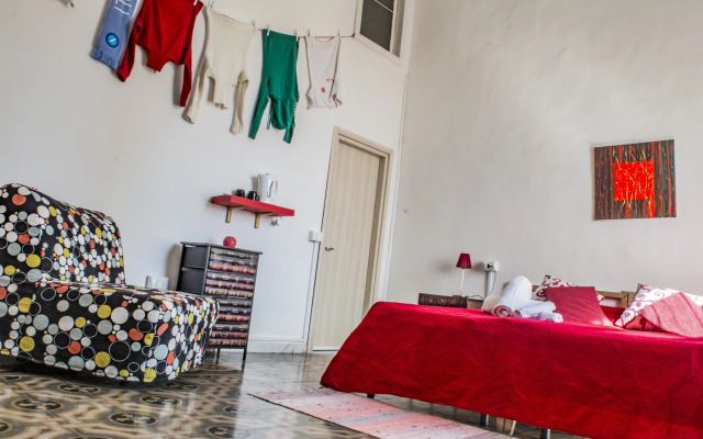 B&B Tecla