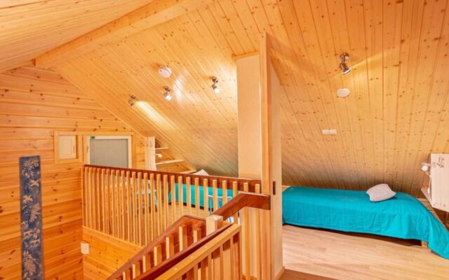 Holiday Home Kevätpiippo b