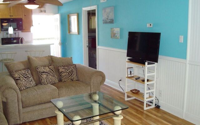 Coastal Nest 207BH