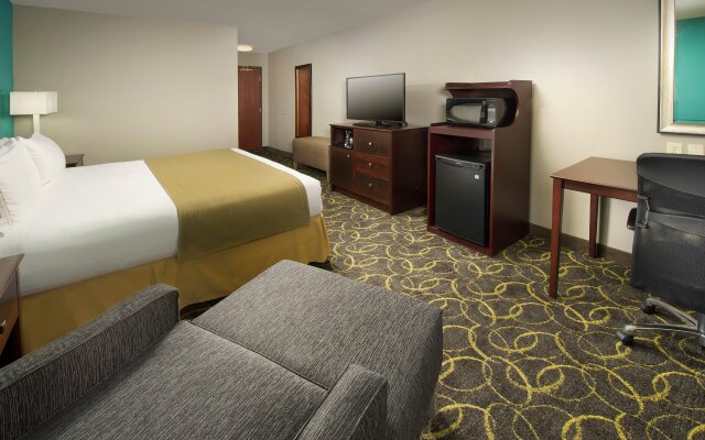 Holiday Inn Express & Suites DFW - Grapevine, an IHG Hotel