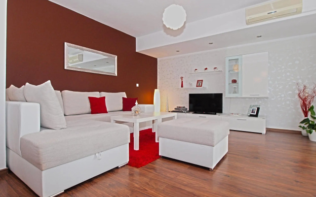Apartments ILY 389