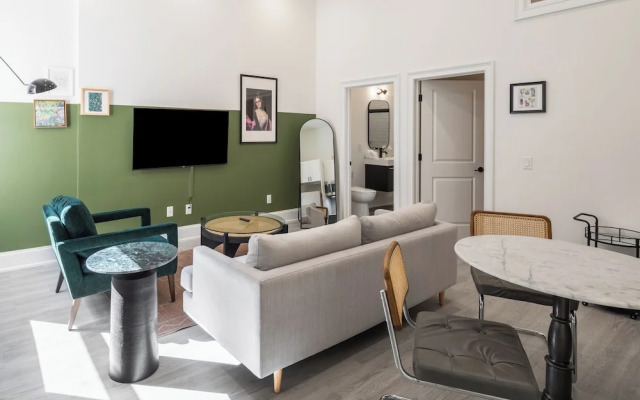 Sosuite at French Quarters - Rittenhouse Square