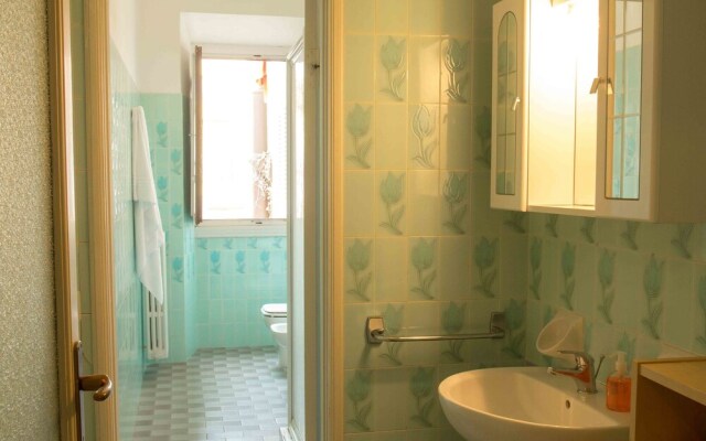 Spacious 4BD Apt Near the Duomo