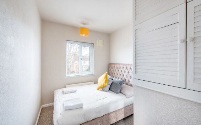 Sanger Lodge 3-Bedroom House