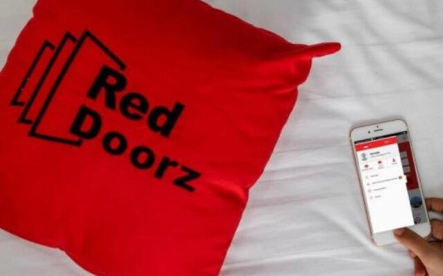 RedDoorz Syariah near Exit Tol Waru