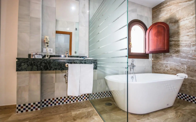 Hotel Doña Lola Zahara