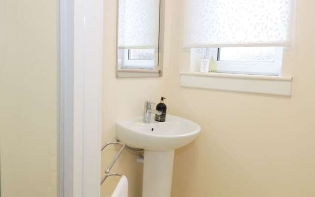 4/1 Orchard Brae, Edinburgh