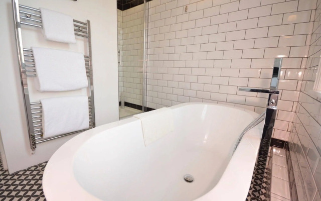 Stonefield Apartments