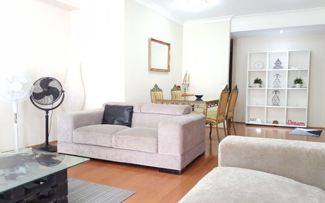 Furnished 2 Bedroom By Harbourside