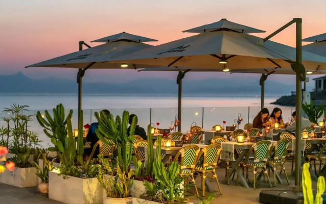 HAJANA Beachside Homestay