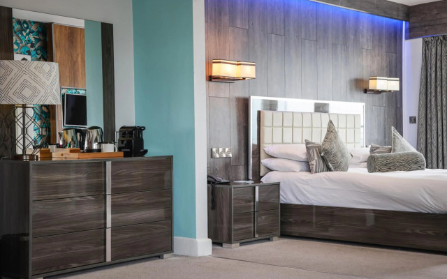 The Cumberland Hotel - OCEANA COLLECTION