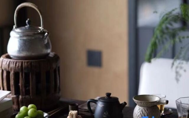 Dali City Qingfeng March All Seaview Famous Hotel