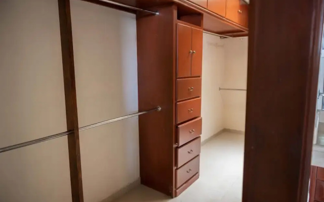 17 Residence For 15 People With Pool