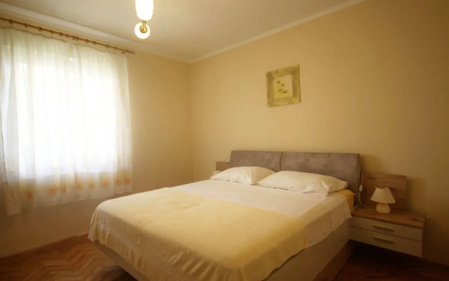 Comfortable Apartment, Zadar Borik, up To 5 Persons