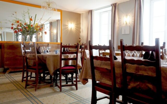 Logis Hotel Saint-Joseph