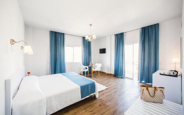 Mikes Kanarium Hotel