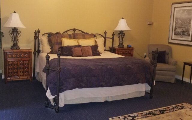 Downtown Guest Quarters Hotel