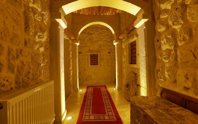 Ada Cave Suites Hotel