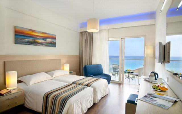 Pernera Beach Hotel