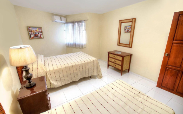 Apart-Hotel Plaza Colonial