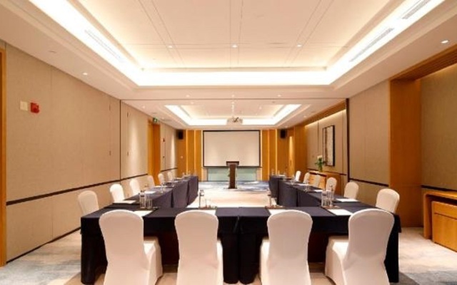 Hilton Garden Inn Nujiang