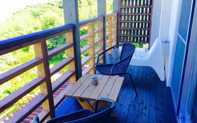 Ma-Blue Garden House